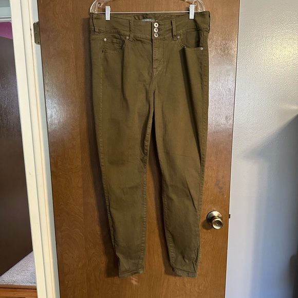Torrid Olive Green Jegging - Picture 1 of 3
